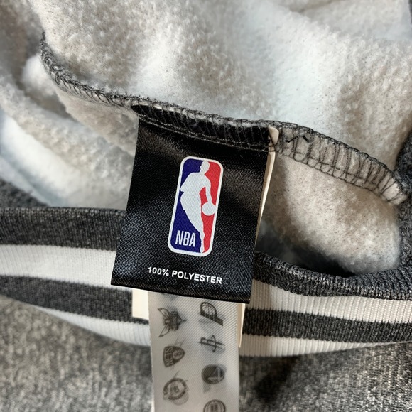 NBA Los Angeles Lakers Ultra Game Hoodie‎ Striped Hem Gray Purple Mens Sz Small - Picture 6 of 7